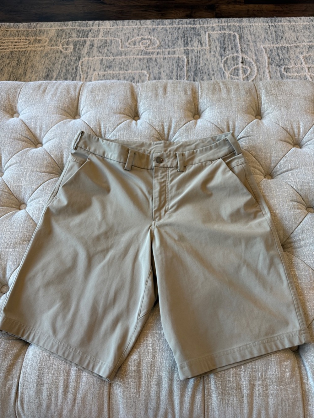 Lululemon Men's 32 Shorts in Khaki